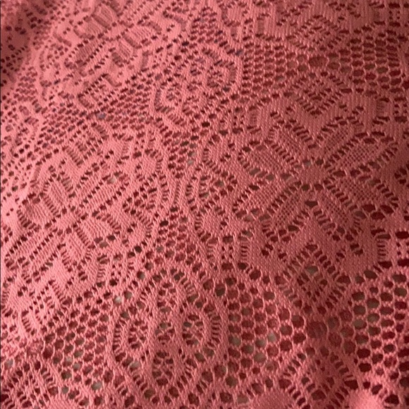 LACE SHRUG CARDIGAN OR BEACH COVERUP - Picture 9 of 10